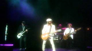 Cheap Trick - Fan Club - The Olympia Dublin 15/06/11