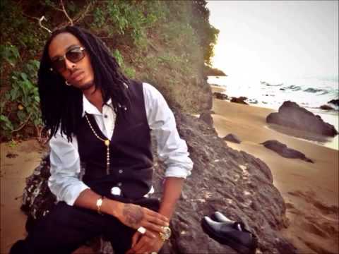 Keros N - Père Fouéttard - 2014 - REGGAE DANCEHALL