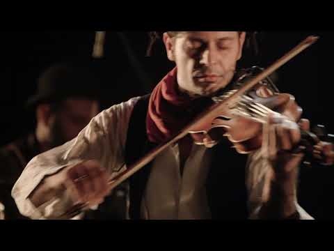 Guappecarto - Tu si - Live at Theatre de L'Oulle, Avignon(FR)