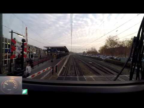A train driver's view: Den Bosch - Arnhem CS, DDZ, 14-Nov-2016.