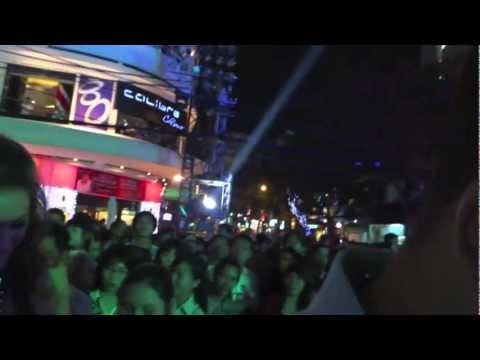 Adina Butar & Emrah Is on the way to backstage (Vietnam)