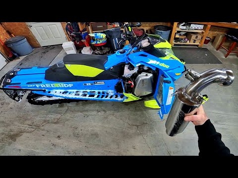 Braaap Can Install on the Ski-Doo, It's LOUD!!