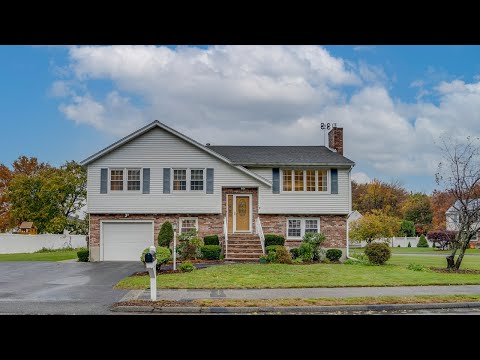 1 Sparkhawk Cr Stoneham MA 02180 | The Ternullo Team Stoneham MA Real Estate Agents