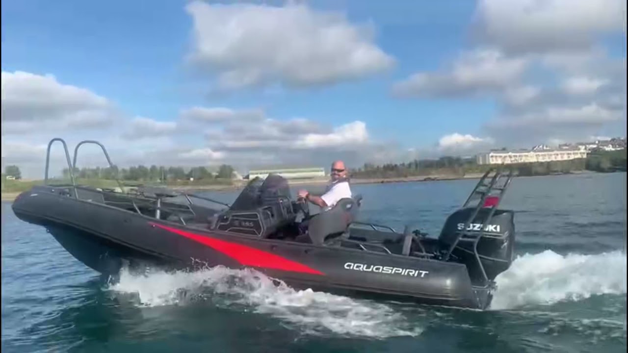 Aquaspirit 585 Dual Console on test with engines not run in so we can’t go full speed.