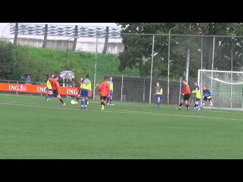 30 aug 2014 OSM'75 B1- VV De Meern B1 bkr 2-4 Doelpunt Olivier
