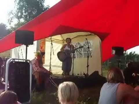 Sofi Reed - 'Mr Solo' Wonky Donk Festival - 12th July 2013