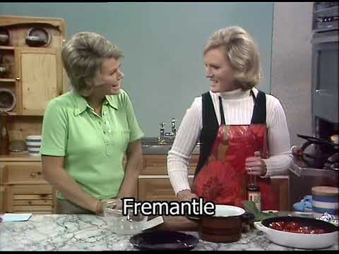 How to make stuffed cabbage | Retro Recipe | Mary Berry | Good Afternoon | 1973