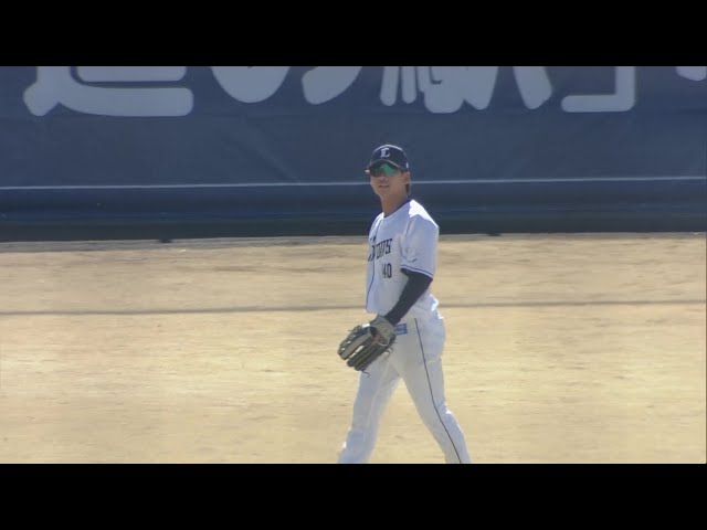 【春季キャンプ】新加入のライオンズ・仲田慶介がノックでスライディングキャッチ!!  2025年2月4日 埼玉西武ライオンズ