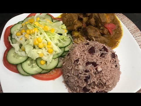 How To Make Rice And Peas And Curried Beef.