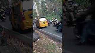 Download lagu macet parah di hari minggu bus pun terjebak#macettotal#bus#shorts#shortvideo #jalananbandung#kelokan mp3