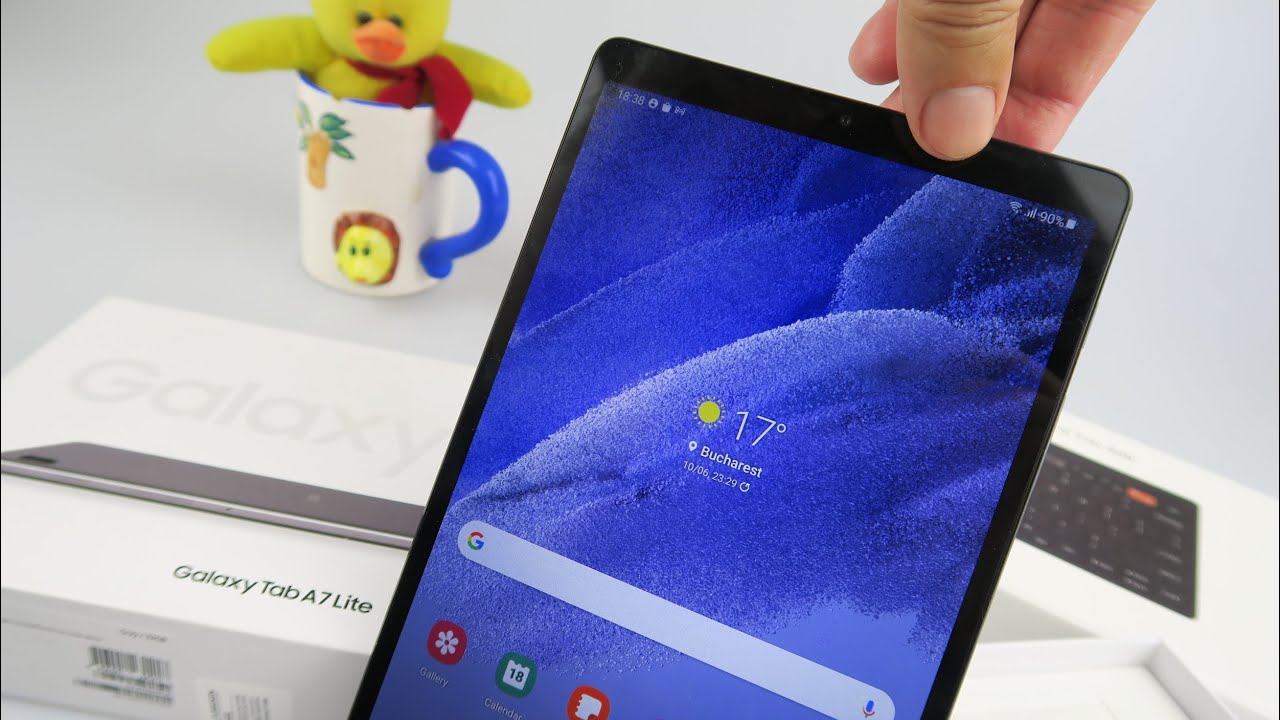 Samsung Galaxy Tab A7 Lite Review (Budget Tablet and Keyboard - Smart Keyboard Trio 500)