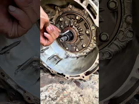 How to open transmission oil pump seal?