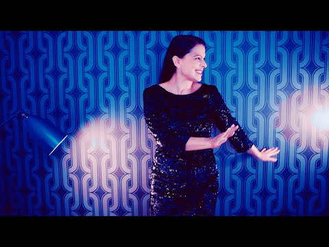 Waldeck feat. Patrizia Ferrara - You drive me crazy (Official Video)