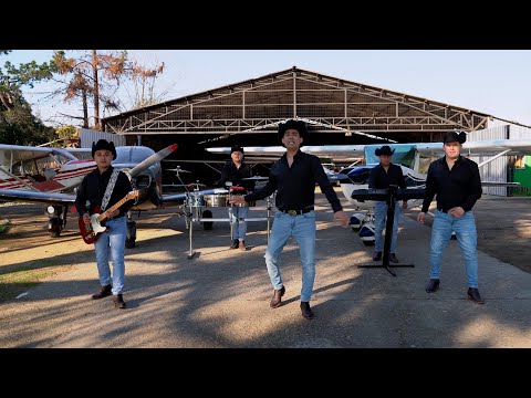 Pobre con gustos caros -  Intocables de Chile -  (Video Oficial)