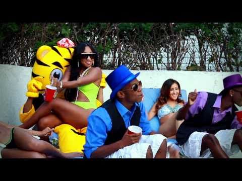 Breeze & SP - Let's Be Friends [Hit Me Up On The BBM] **Official Music Video**