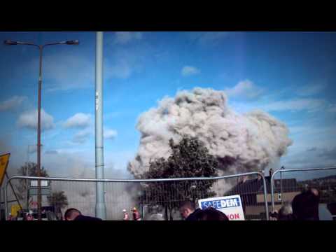 Demolition of Sighthill flats. 25/09/2011 Edinburgh.