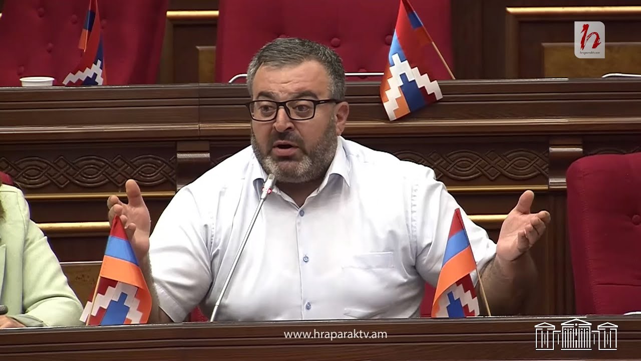 3 րոպեից 15 վայրկյան է խոսացել այդ մարդը, ես բան էլ չեմ հասկացել