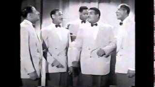 The Mills Brothers &quot;Paper Dolls&quot; 1944