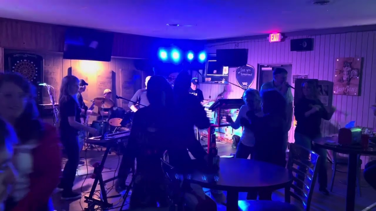 Promotional video thumbnail 4 for Six Daze Rock/Pop Cover Band