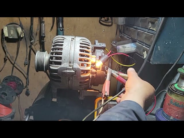 Vídeo relacionado con RUNCCI-YUN LED Indicador de metal LED Panel Piloto Dash Indicador de luz de Advertencia 12V-24V 8mm Lámpara Piloto Dash(Advertencia de batería/alternador) Rojo