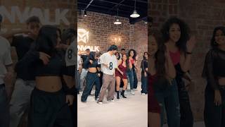 Bhai trying our Viral step! @TonyKakkar 😍