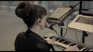 MILLA BRUNE - Solitude (Live session)