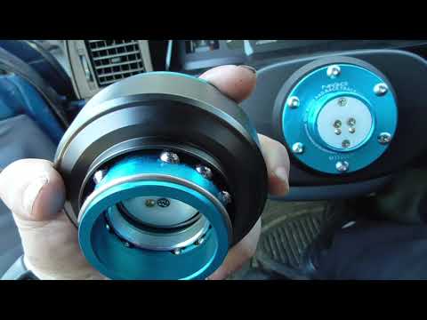 1989-1995 Toyota Pickup NRG Steering Wheel and Quick Release Install | 4Runner