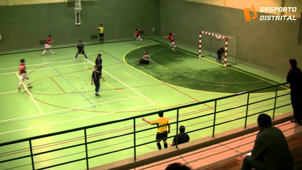 São Mateus 2-3 Santo Adrião
