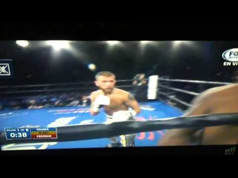 Boxer does the nae nae dance during fight