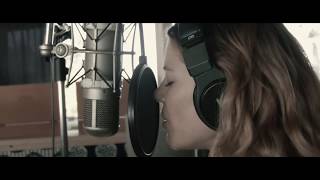 Debi Nova - No Nos Sobran Los Domingos (Single Trailer)