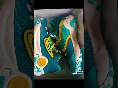 Christmas Gift | New Shoes | KD TREY 5 X EP #shorts