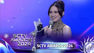 Download lagu Aktingnya Total, Syifa Hadju Raih Kategori Aktris Utama Paling Ngetop! | SCTV Awards 2024 mp3