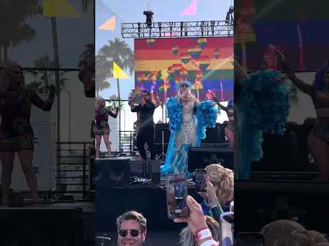 Laura leon @LauraLeonVEVO @LauraLeónTesoro @LAURALEÓN-OFFICIALARTISTCHANNE  ​#longbeach pride2023