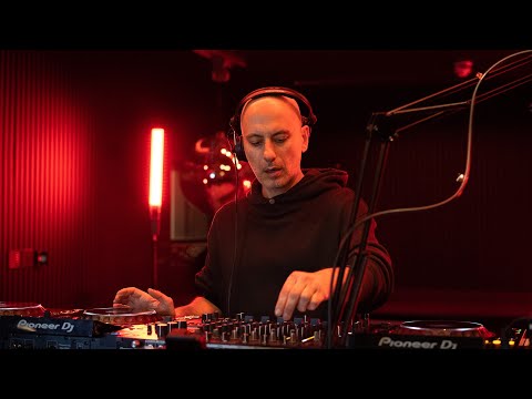 Press Play 3.0: Riva Starr (Live from Defected HQ)