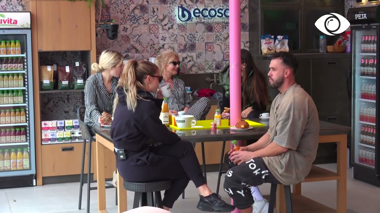 Keisi i bën kafen Kristit