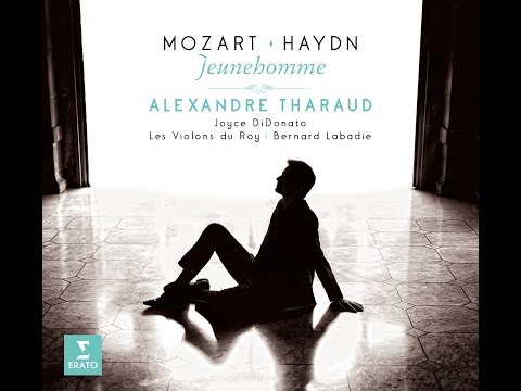 Alexandre Tharaud plays Mozart's Jeunehomme Piano Concerto