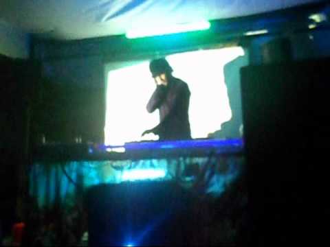 Cygnux Drop in Holy Cities(Ace ventura rmx).avi