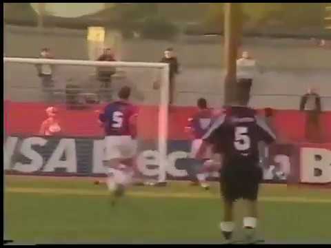 Washington Valente (Ponte Preta) - 15/08/2001 - Paraná 1x2 Ponte Preta - 1 gol