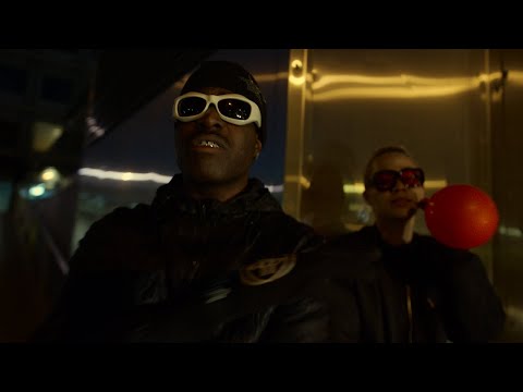 Turisti - Tyhmäks (feat. Babyfacebax)