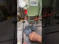 Riproduci video
