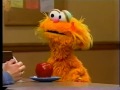 Sesame Street Muppet Gina S Day With Apples