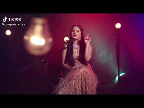 dono hi mohabbat ke jajbat me jalte hai