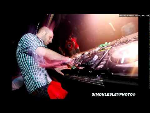 Chuckie & Silvio Ecomo vs Afrojack & Sidney Samson - Moombah (Boy Griff Bootleg)