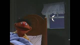 Sesame Street: Bert and Ernie: Ernie Clears the Fear