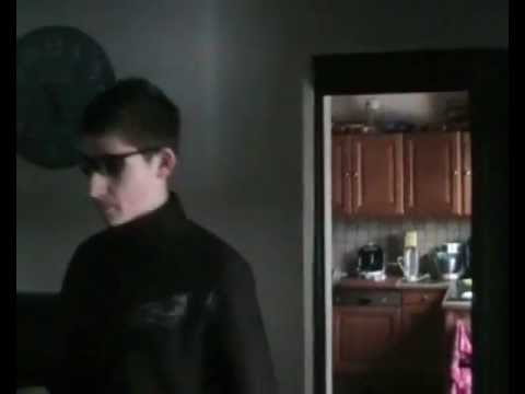 Pub sèche cheveux par Jordan, Ludovic et Gauthier ( Pour un travail d'étudiant )