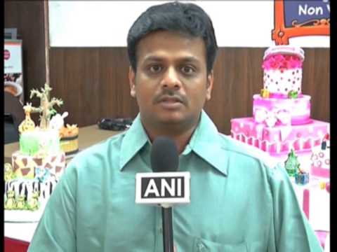 Christmas cake show delights visitors in southern India