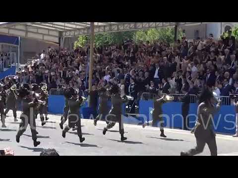 2 giugno, Frecce Tricolori e bersaglieri emozionano il pubblico