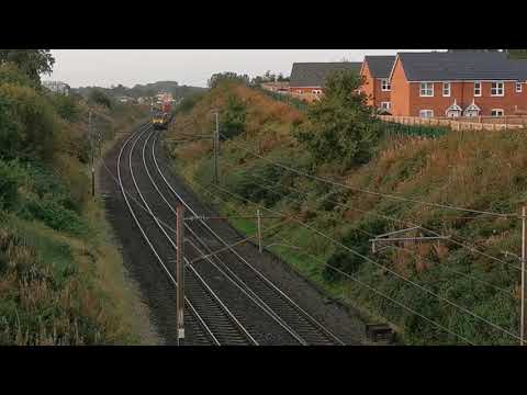 90042/90005 4s50 Crewe Basford Hall - Coatbridge liner, 25th September 2023
