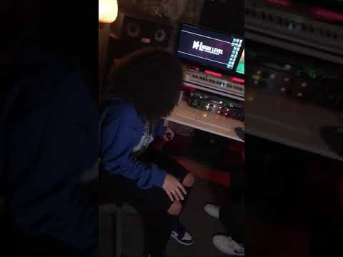 iam Dominiican FT Klinior - Relación Tóxica