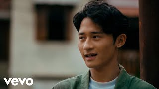 Lirik Hoping You'll Be Mine - Abeliano : 'Cause Every Time that I See You, I Cannot Lie